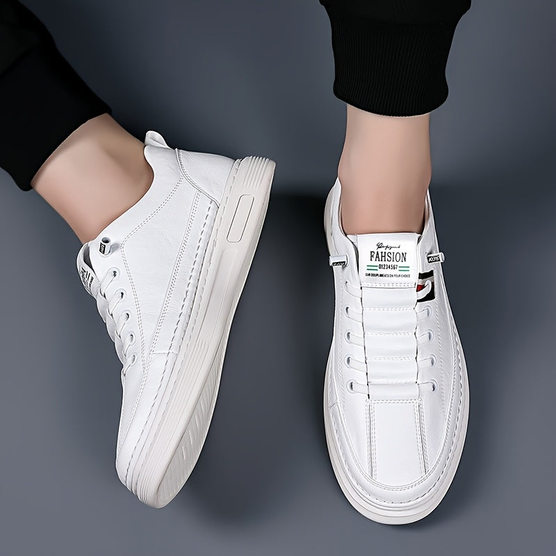 Chaussures de sport respirantes et élégantes pour hommes - durables et adaptées à un usage quotidien.
