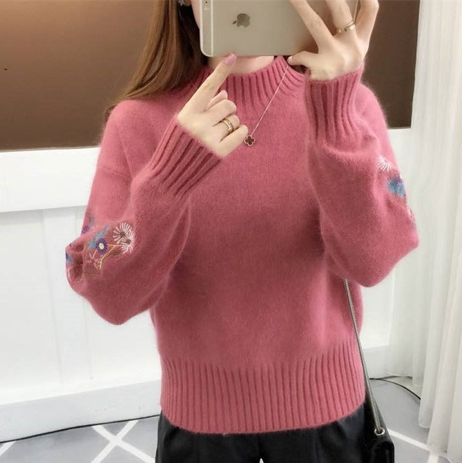 SASKIA | Pull épais en tricot de coton avec broderie florale.