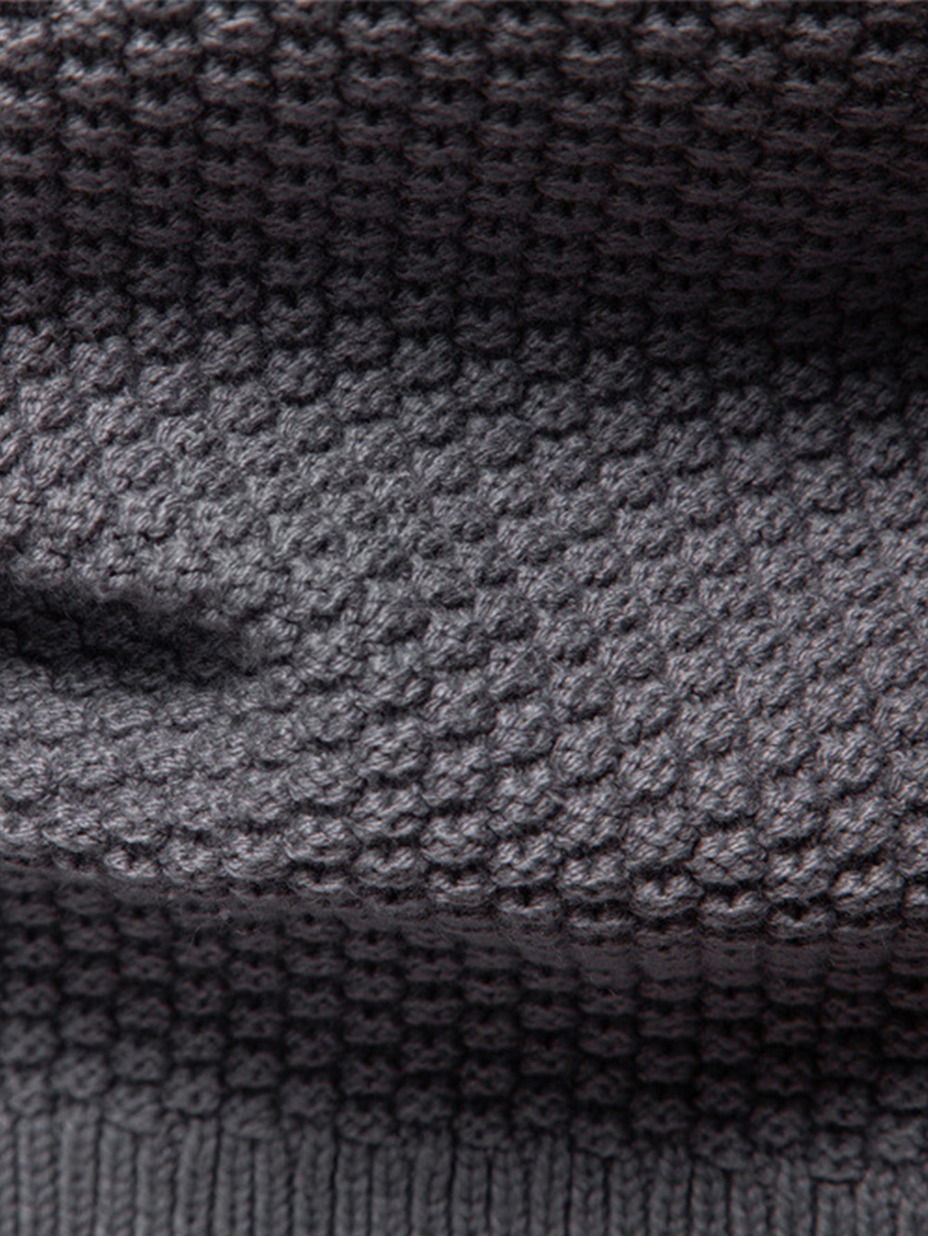 Pull à col montant zippé en jacquard twist