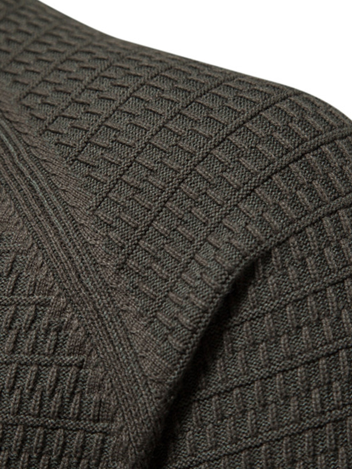 Pull en tricot avec col montant structuré et boutons