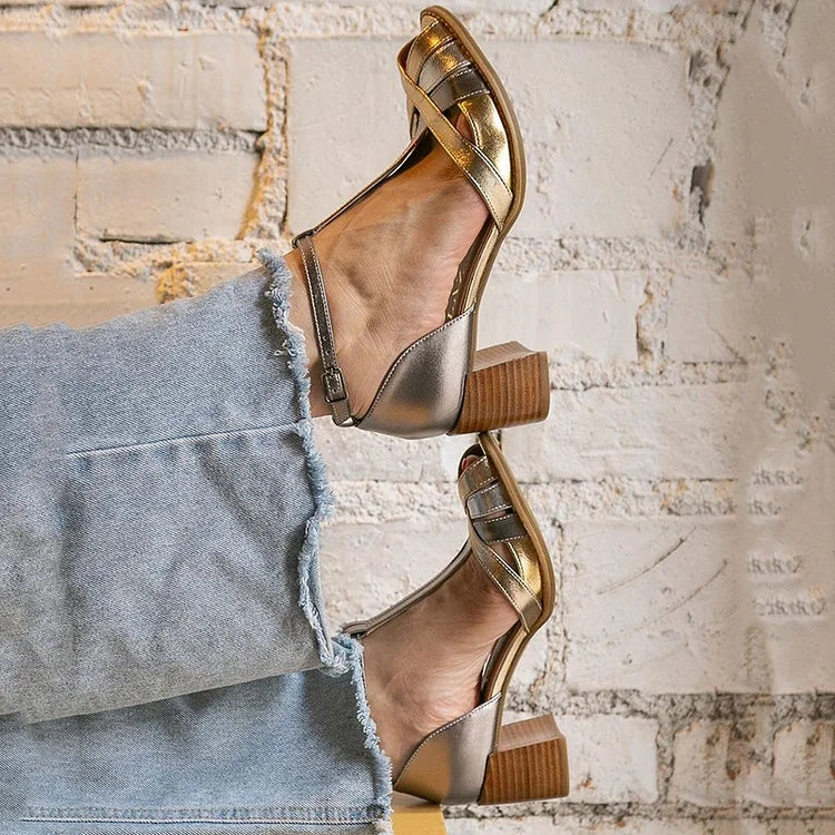 SANDAL RETRO À TALON EN BOIS