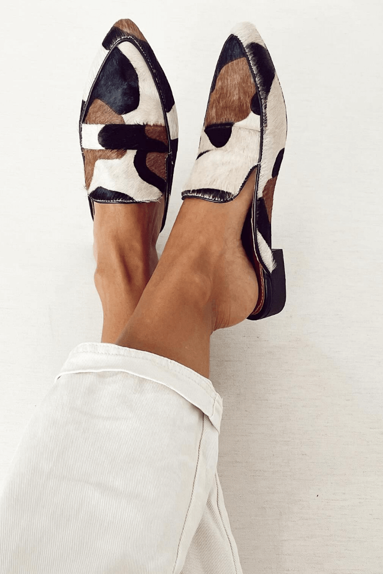 MOCASSIN AVEC DESIGN ABSTRAIT