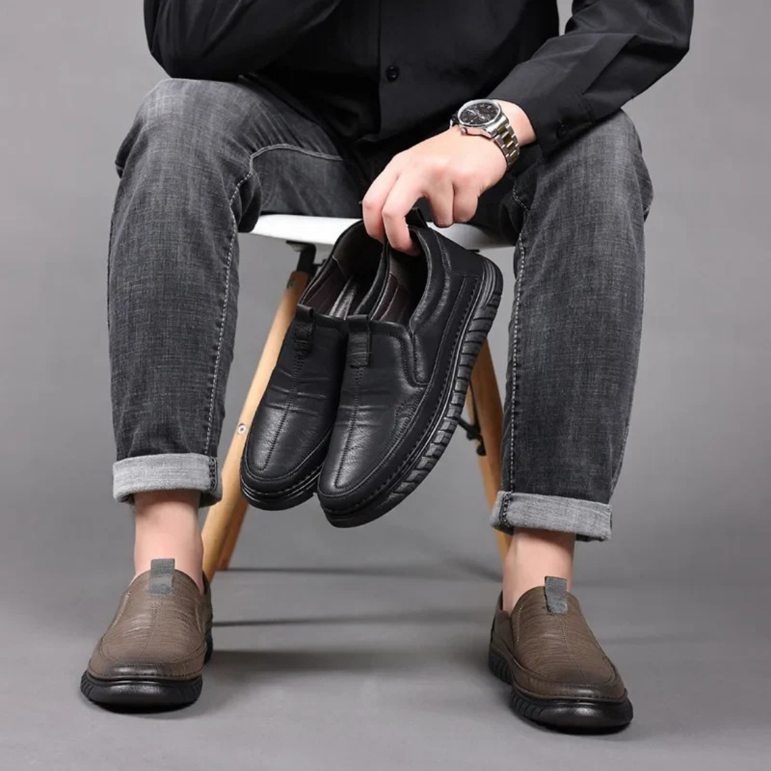 Mocassins en cuir véritable pour hommes avec design classique et semelle antidérapante