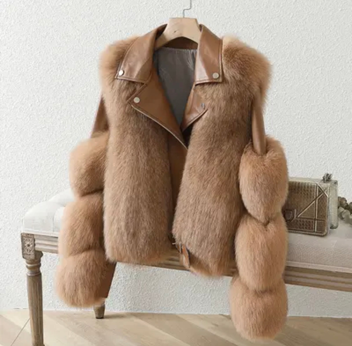 Veste en Cuir de Luxe avec Fourrure
