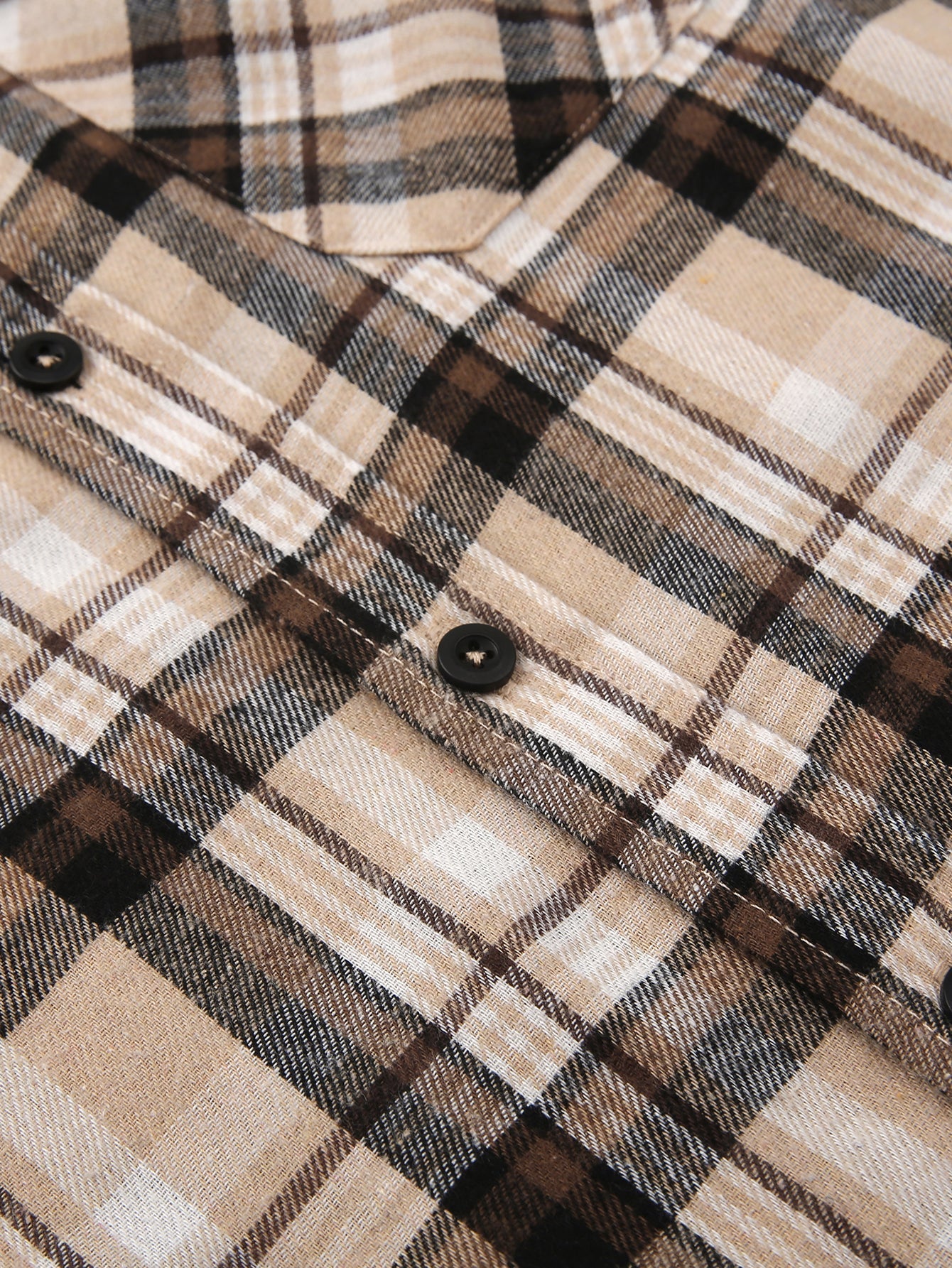 Chemise en flanelle à carreaux avec boutons