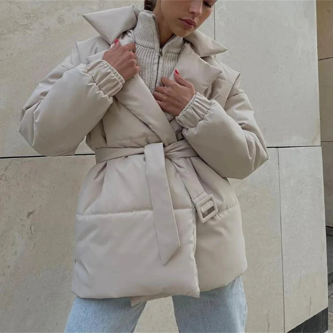 Veste ceinturée à revers