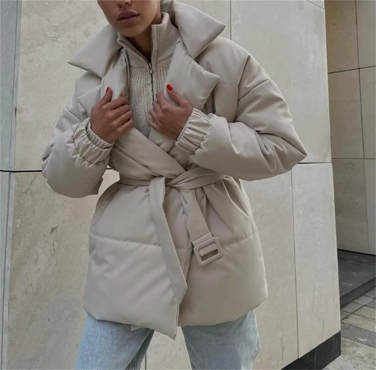 Veste ceinturée à revers