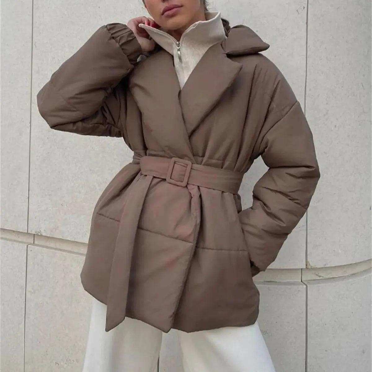 Veste ceinturée à revers