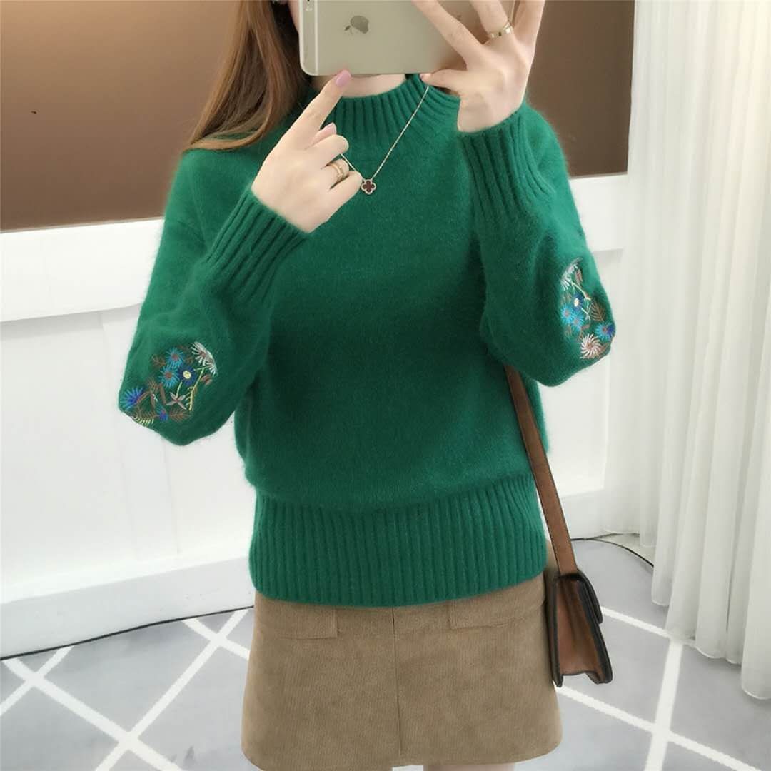 SASKIA | Pull épais en tricot de coton avec broderie florale.