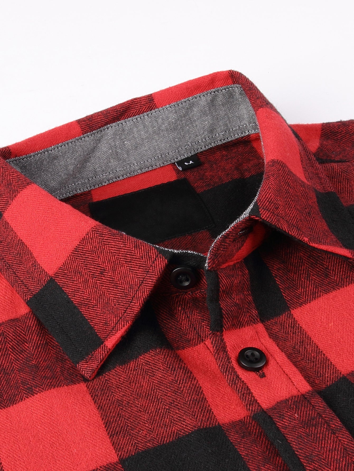 Chemise à carreaux en flanelle avec boutons