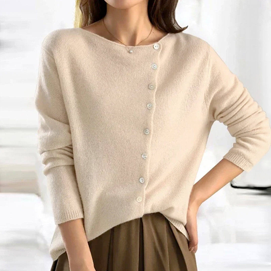 PULL AVEC BOUTONS SUR LES CÔTÉS